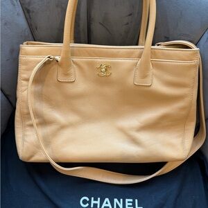 CHANEL Exec Cerf Tote Bag 24k Gold